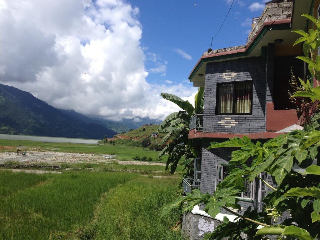 Bishnu Homestay Покхара Экстерьер фото