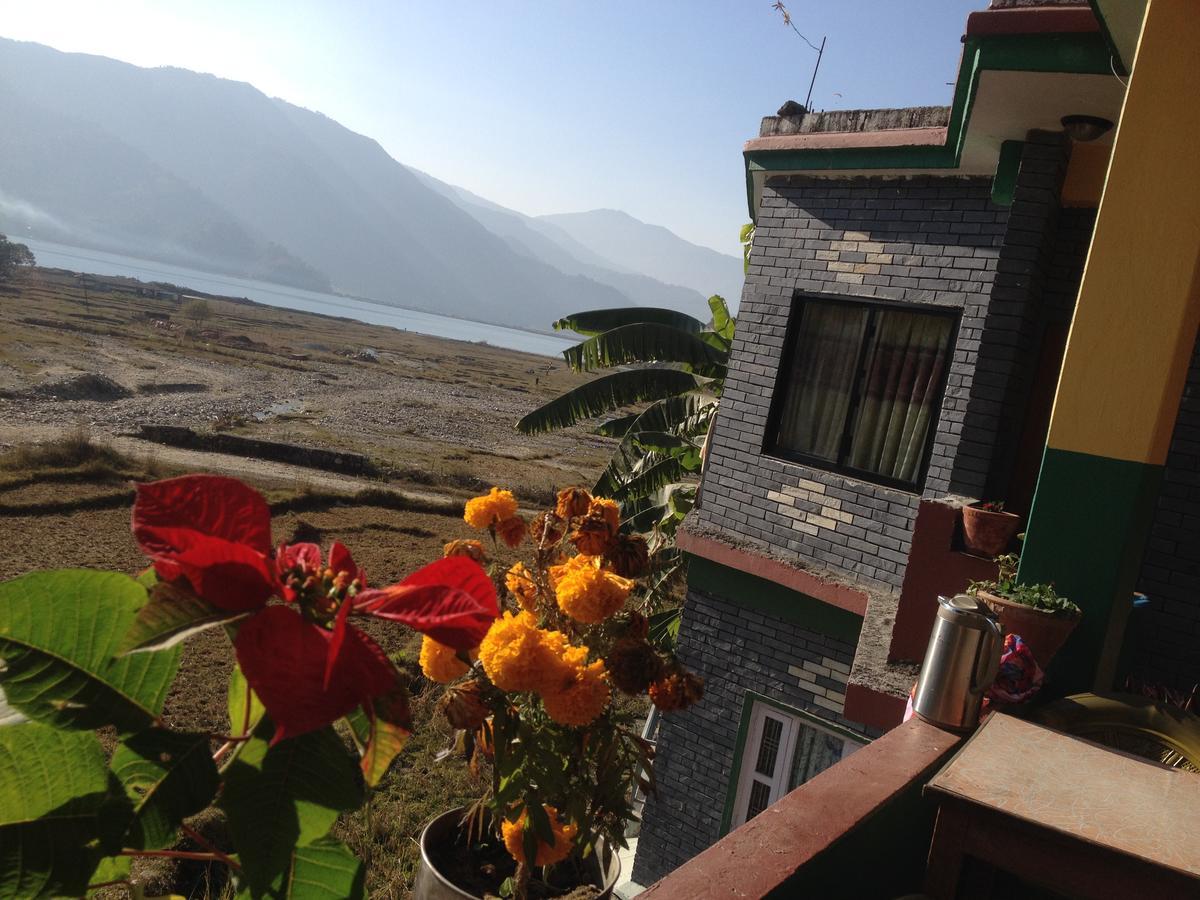 Bishnu Homestay Покхара Экстерьер фото